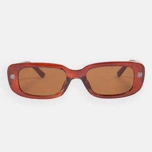 Ghanda Saksia Sunglasses